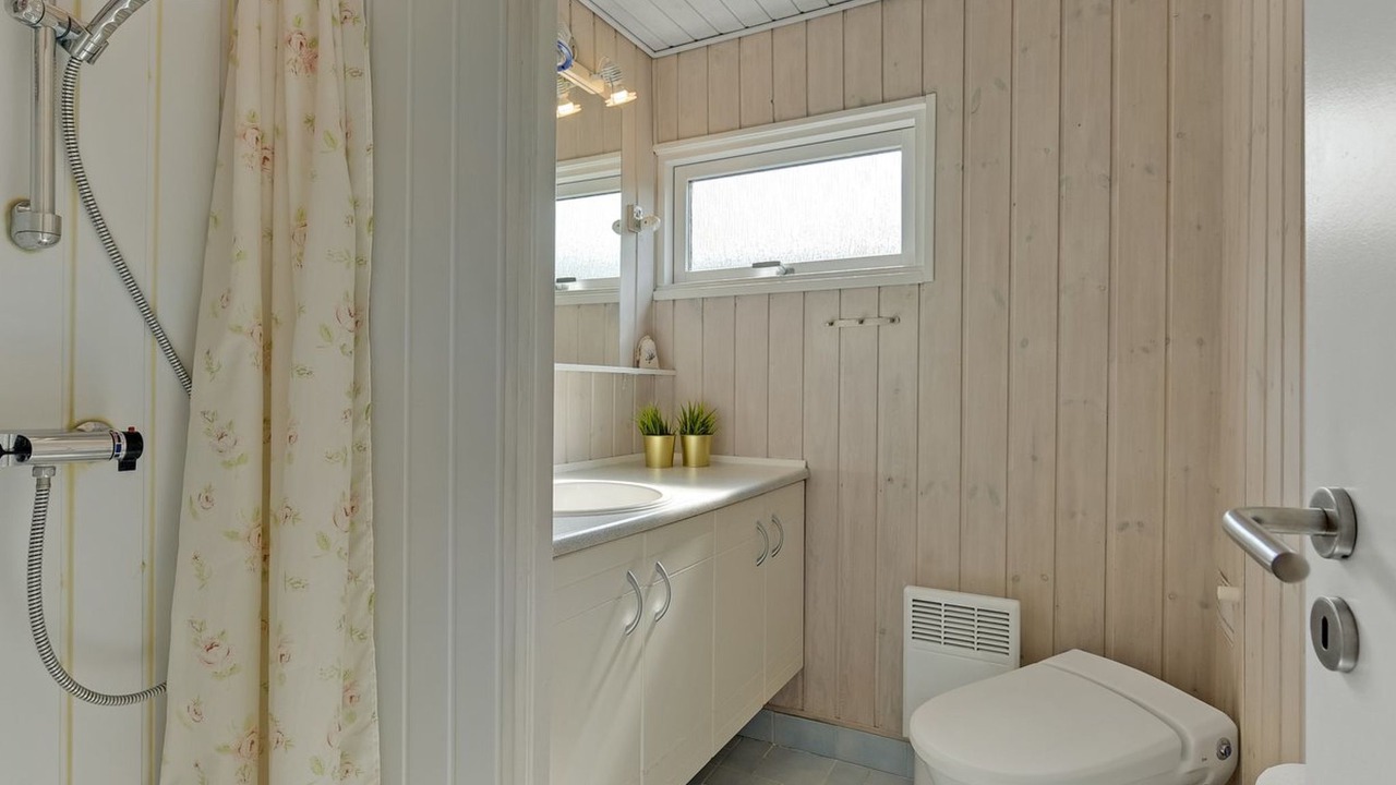Photo of Bathroom in Fej