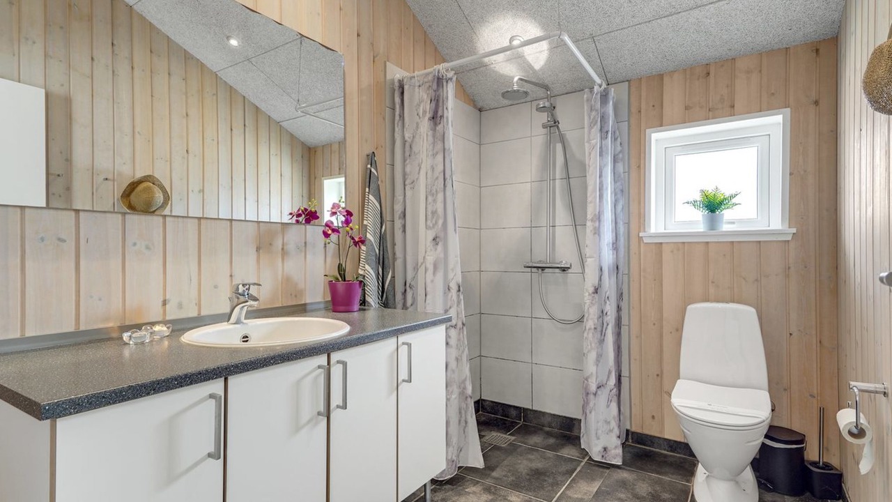 Photo of Bathroom in Vejers