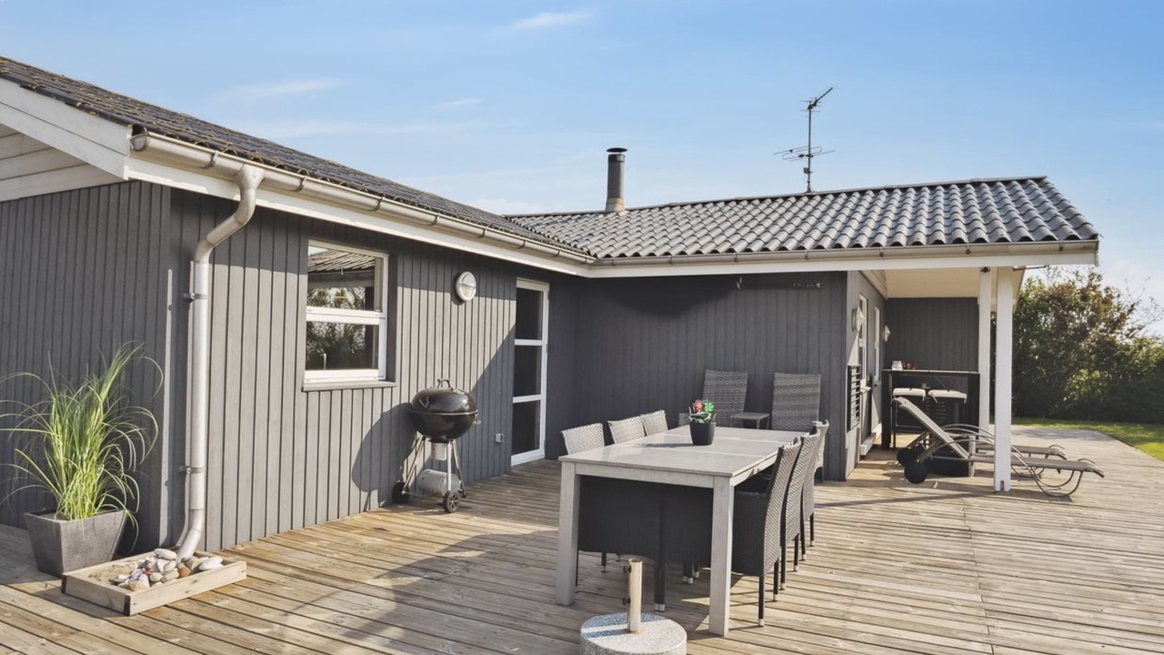 Photo of Others in Flovt Strand