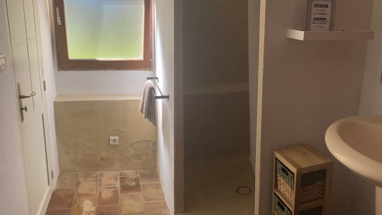 Photo of Bathroom in Salon-de-Provence