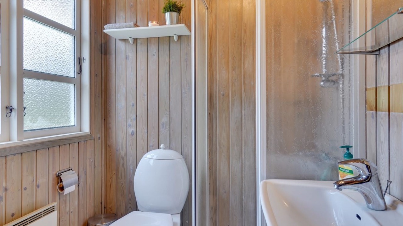 Photo of Bathroom in Tuen