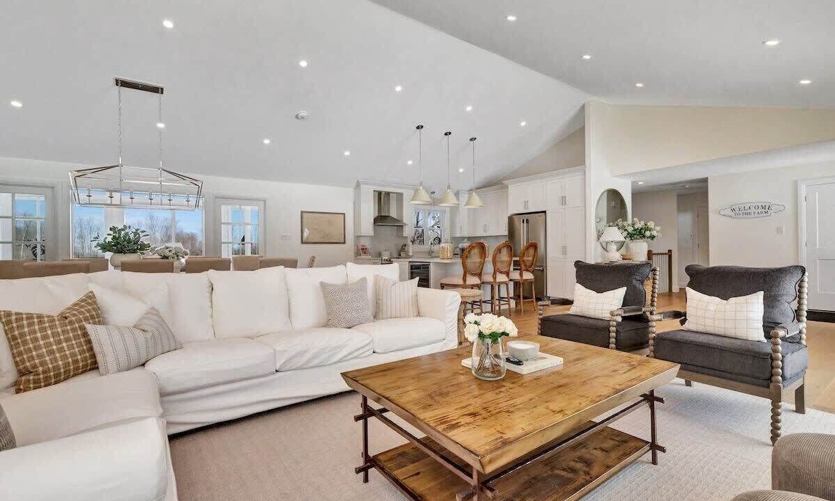 Photo of Livingroom in Mississippi Mills