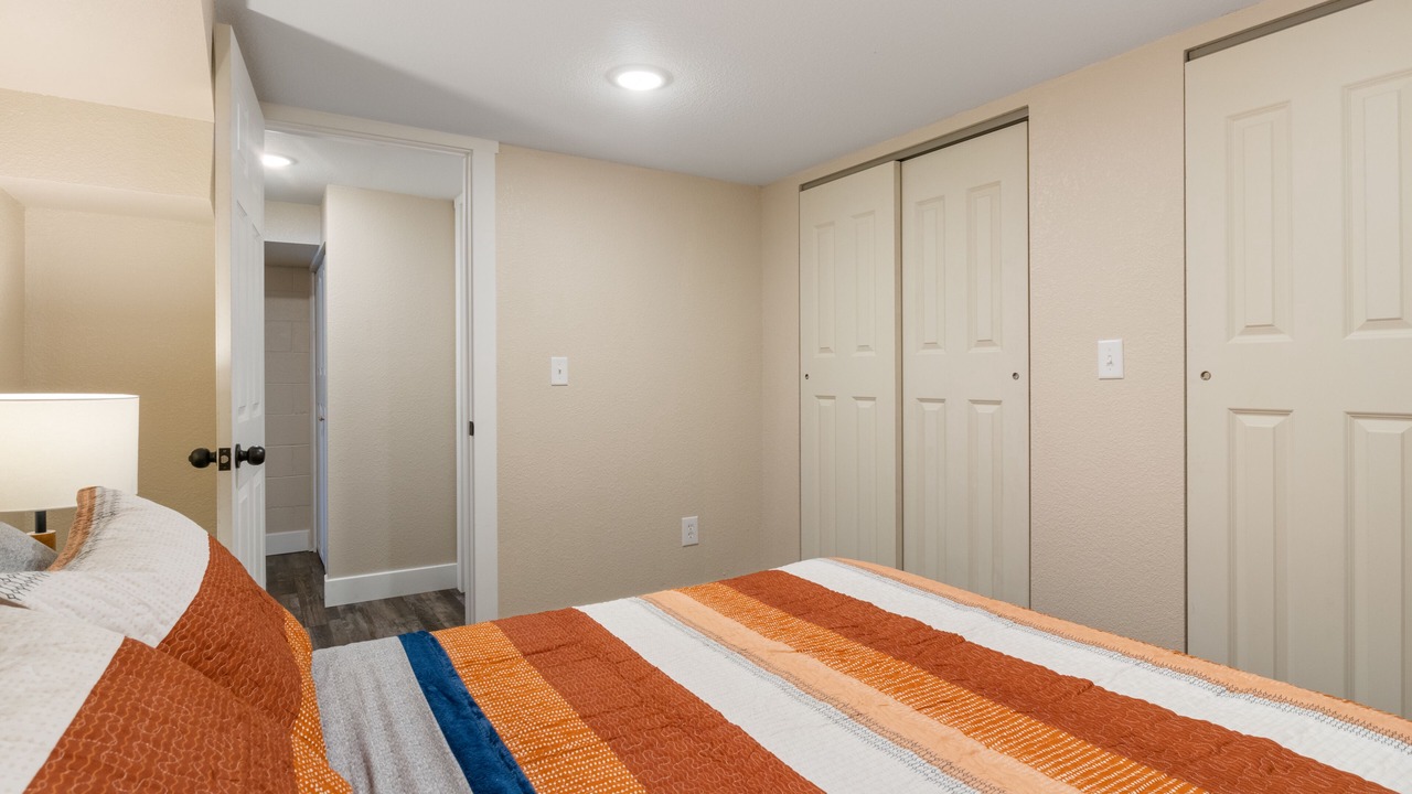 Photo of Bedroom in Camdenton