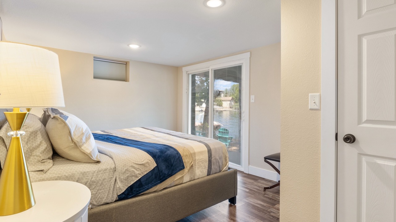 Photo of Bedroom in Camdenton