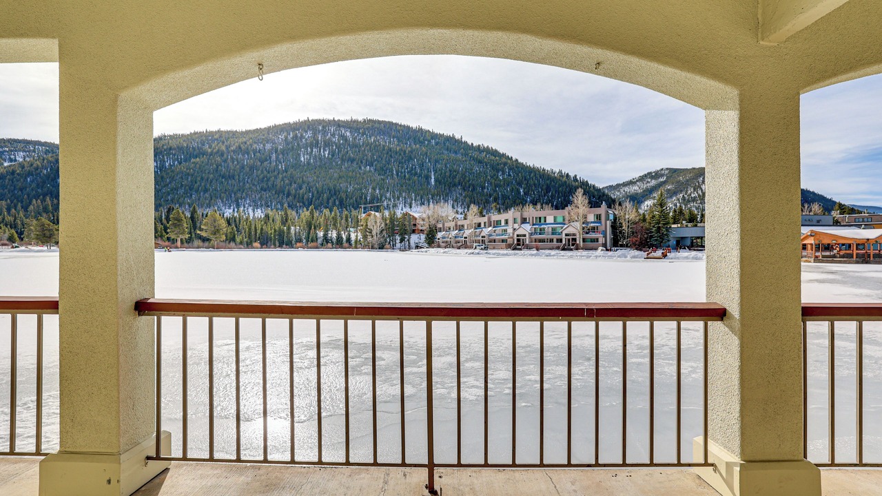 Photo of Outdoor in Lakeside Village