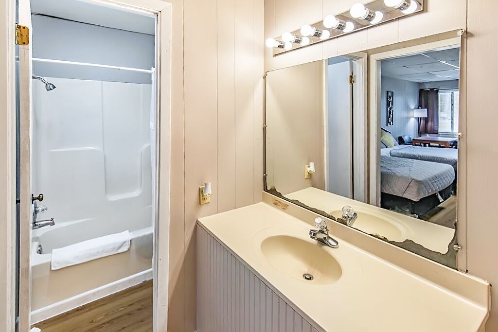 Photo of Bathroom in Dry Creek