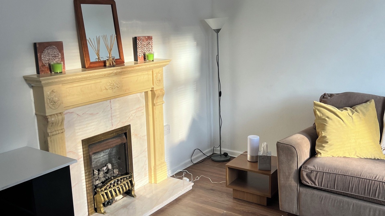 Photo of Livingroom in College