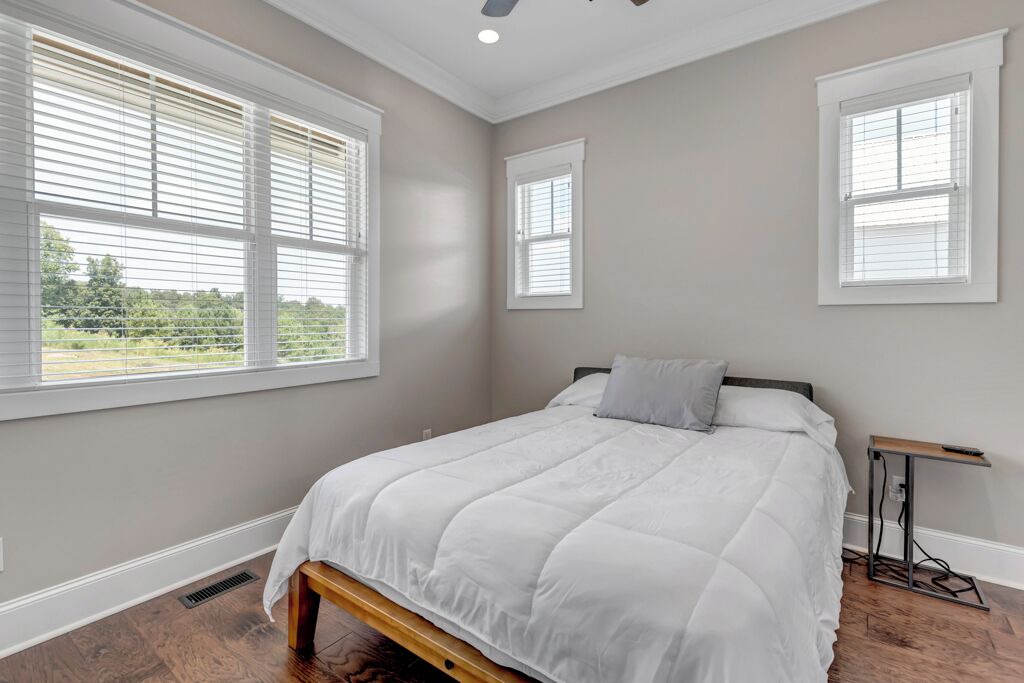 Photo of Bedroom in Guntersville