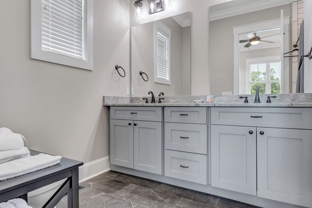 Photo of Bathroom in Guntersville