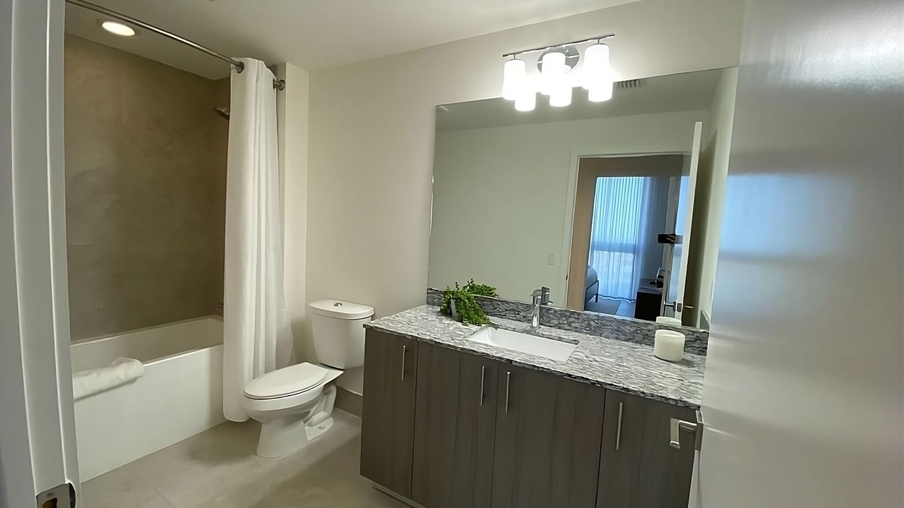 Photo of Bathroom in Doral
