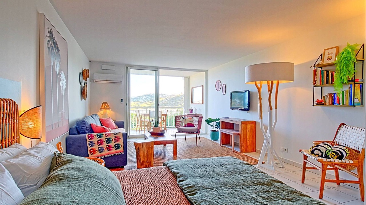 Photo of Livingroom in Orient Bay