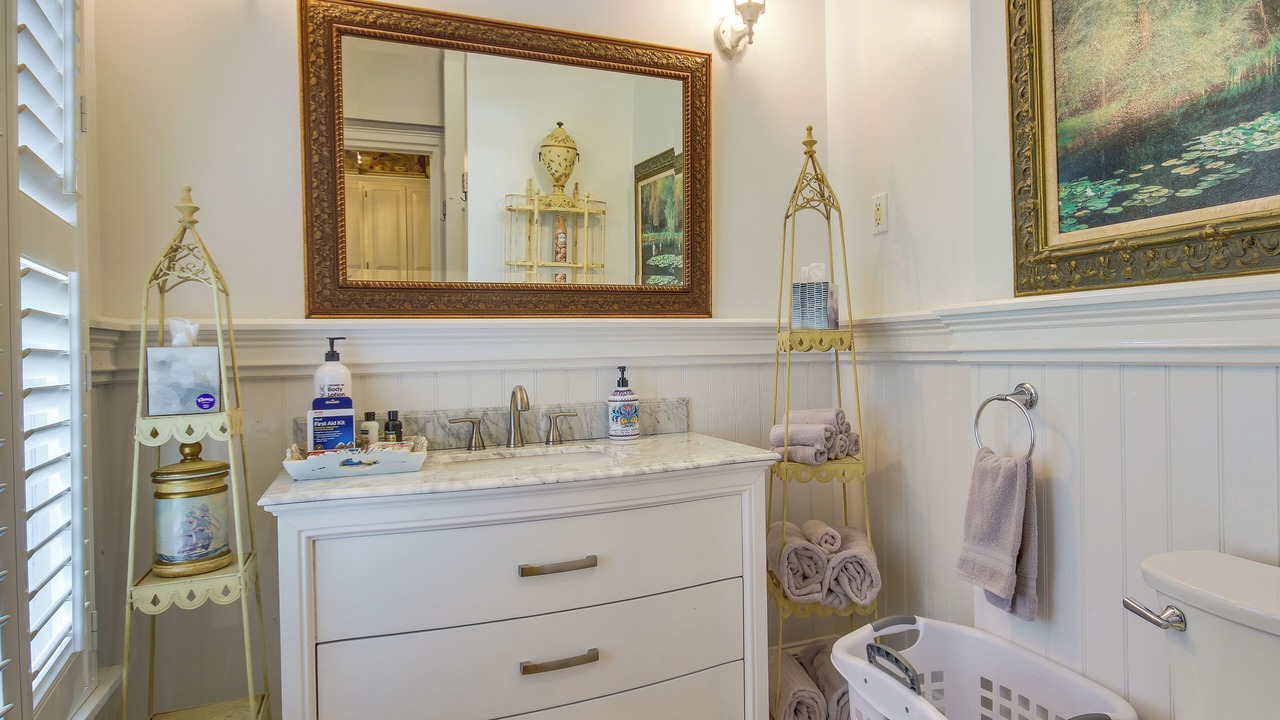 Photo of Bathroom in Washington