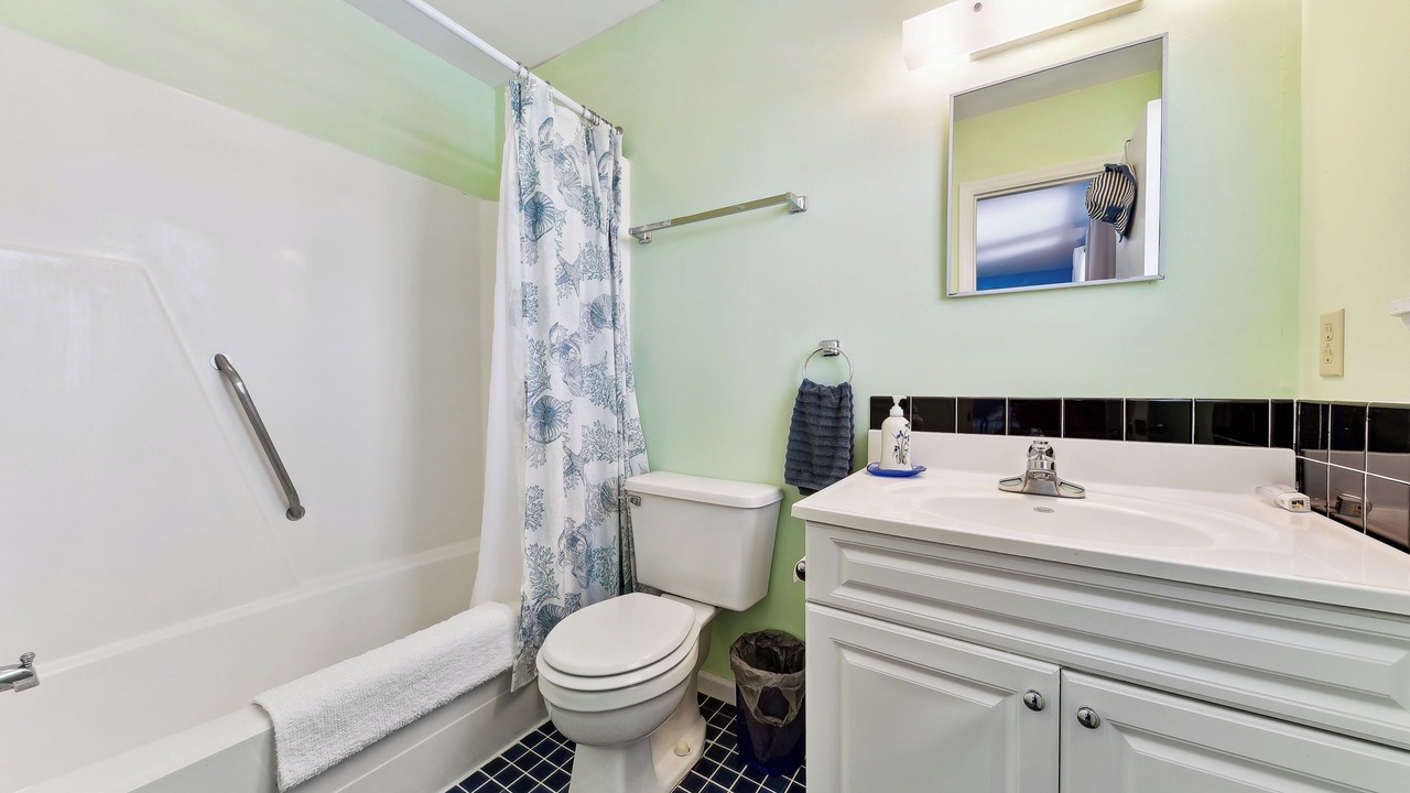 Photo of Bathroom in Fernandina Beach