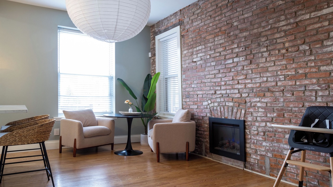 Photo of Livingroom in Central West End