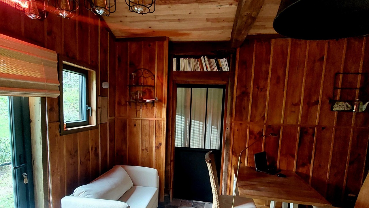 Photo of Livingroom in Arjuzanx