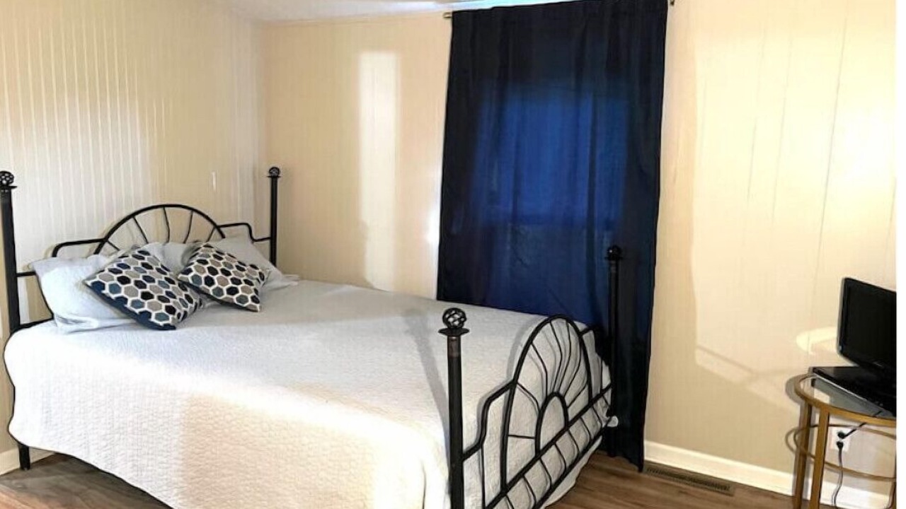 Photo of Bedroom in Marion