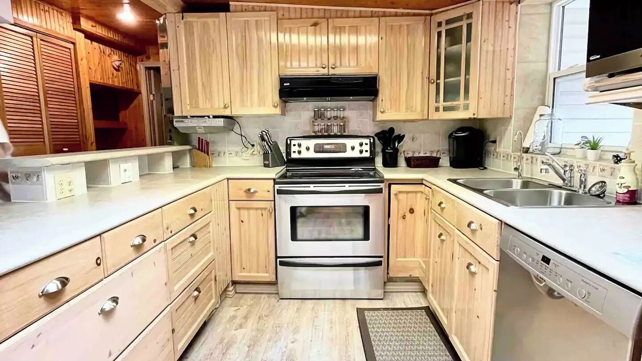 Photo of Kitchen in Newport Landing