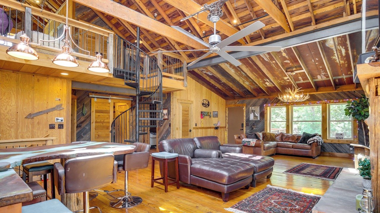 Photo of Livingroom in Pacific