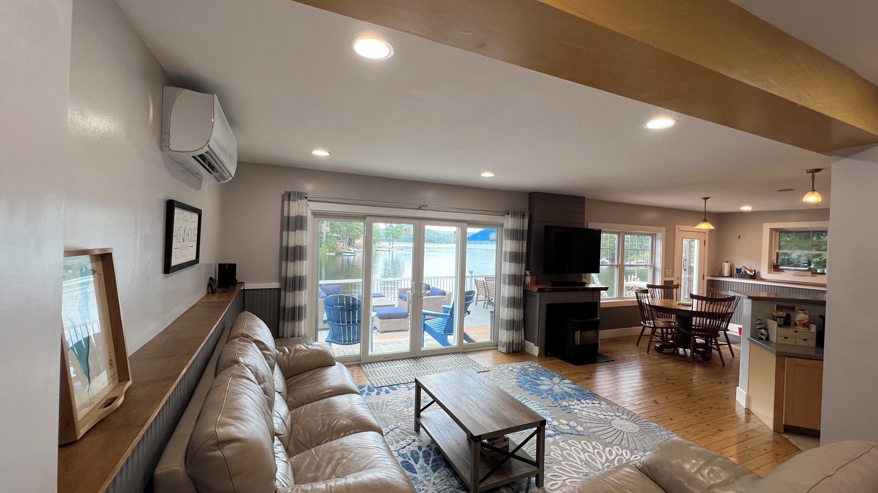 Photo of Livingroom in Weare