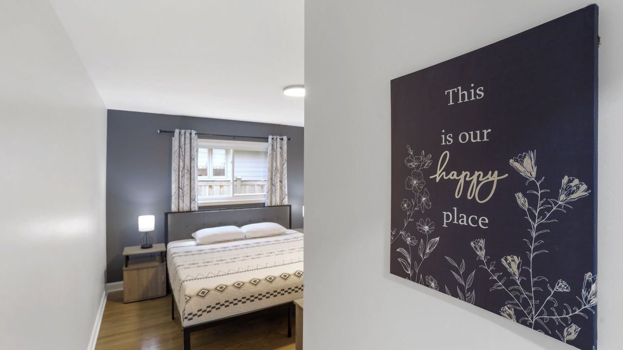 Photo of Bedroom in Fullersburg