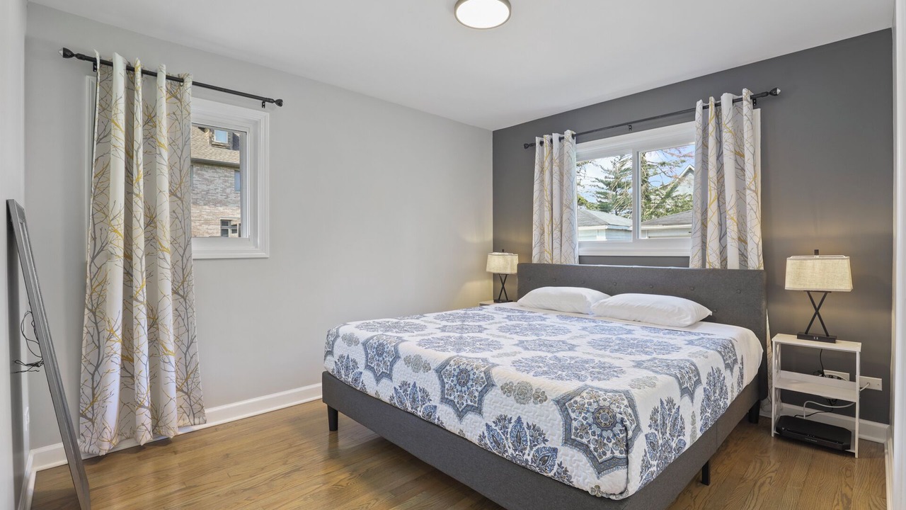 Photo of Bedroom in Fullersburg