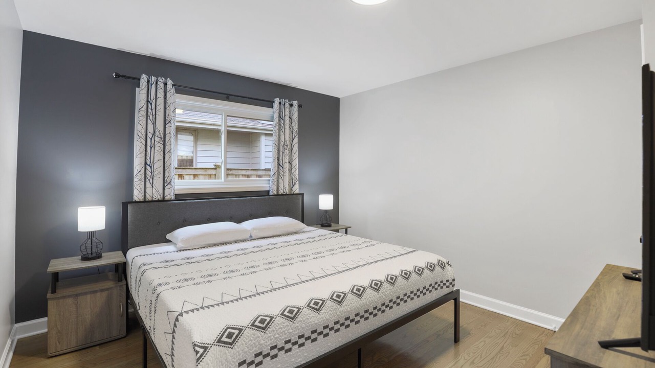 Photo of Bedroom in Fullersburg