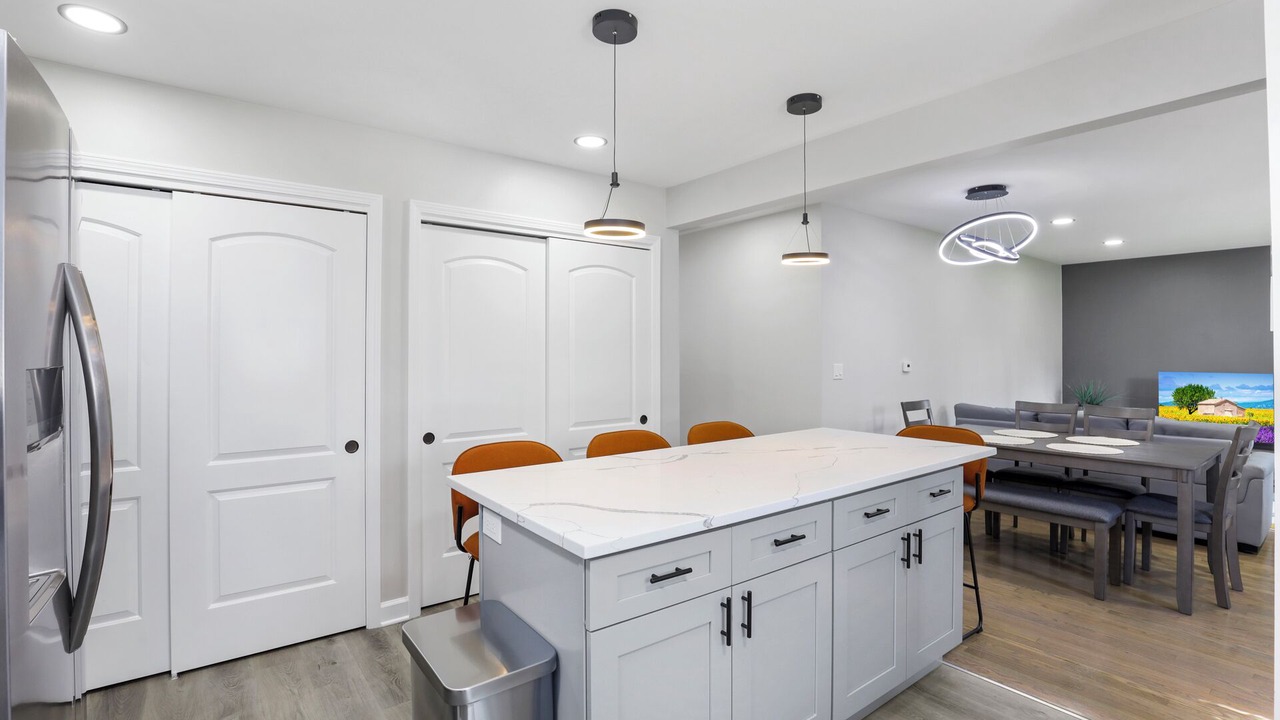 Photo of Others in Fullersburg