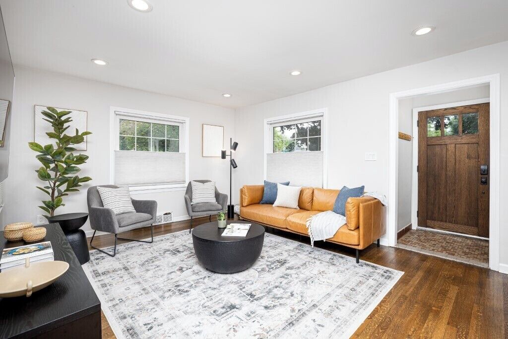 Photo of Livingroom in Plymouth
