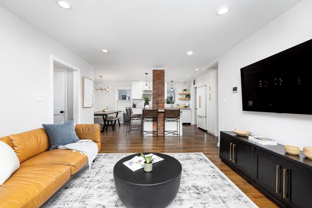 Photo of Livingroom in Plymouth