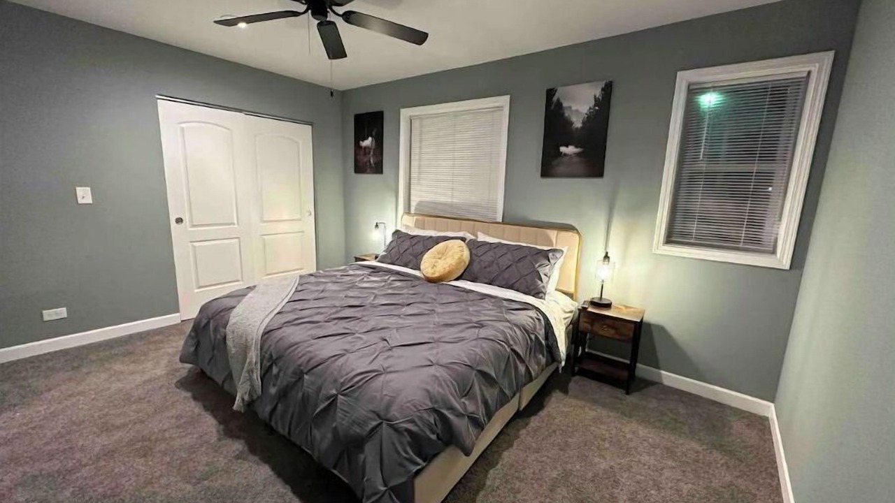 Photo of Bedroom in Oak Park