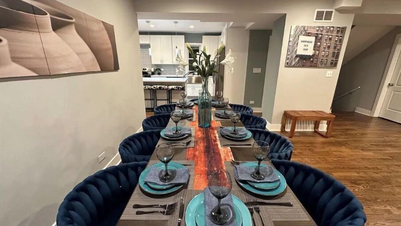 Photo of Others in Oak Park