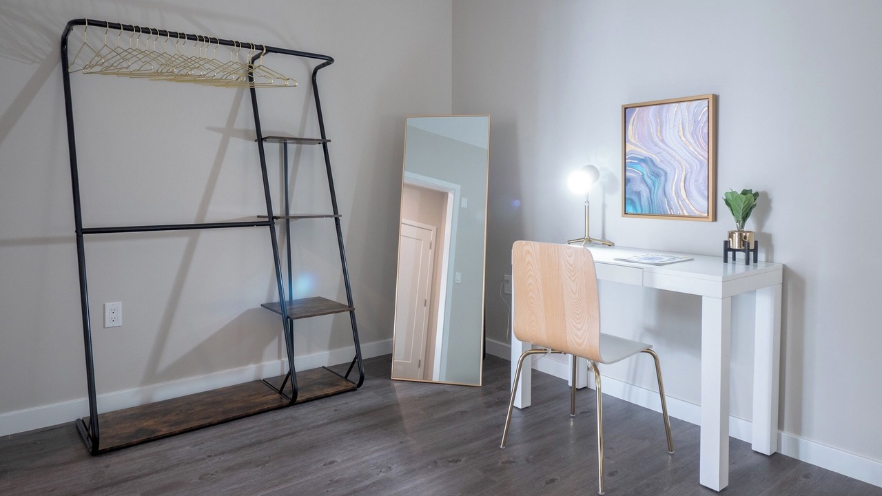 Photo of Others in The Hill