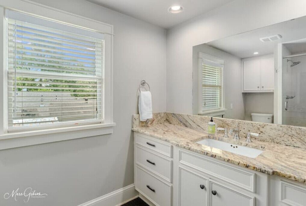 Photo of Bathroom in Broadmoor