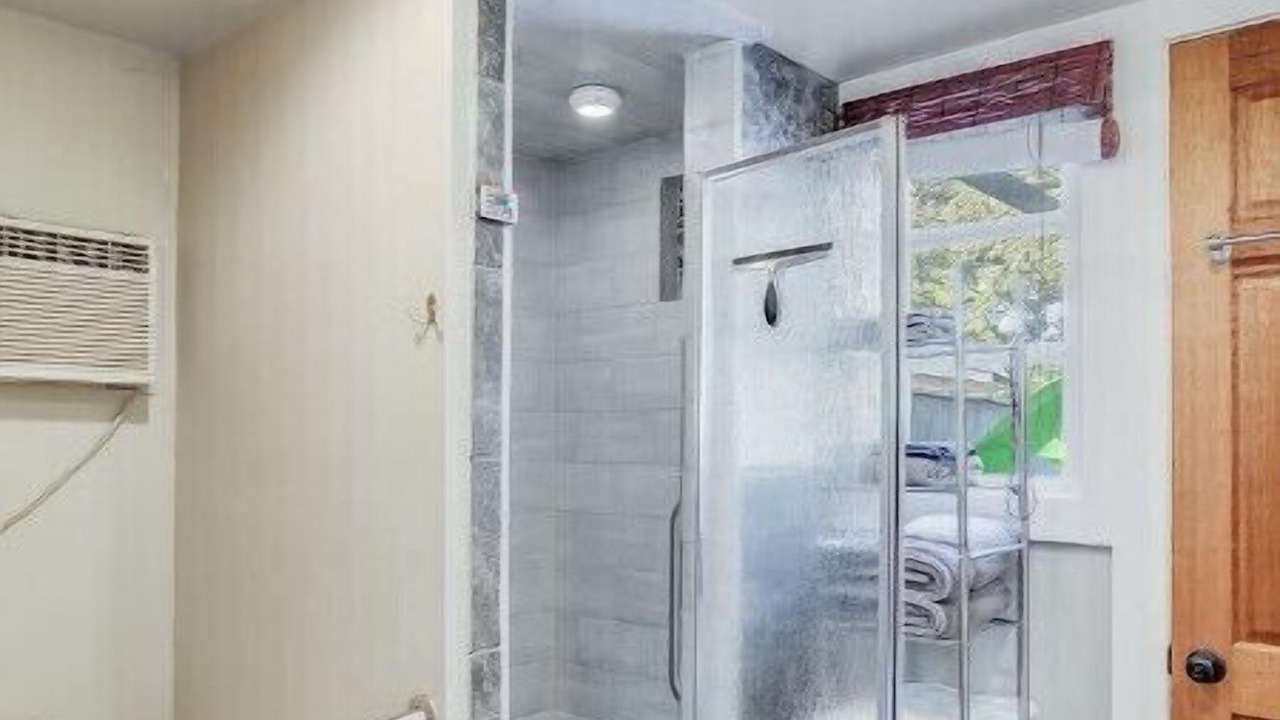 Photo of Bathroom in Broadmoor
