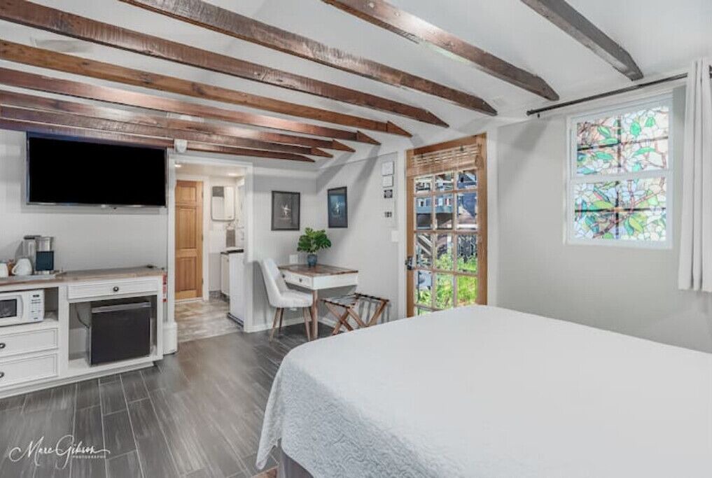 Photo of Bedroom in Broadmoor