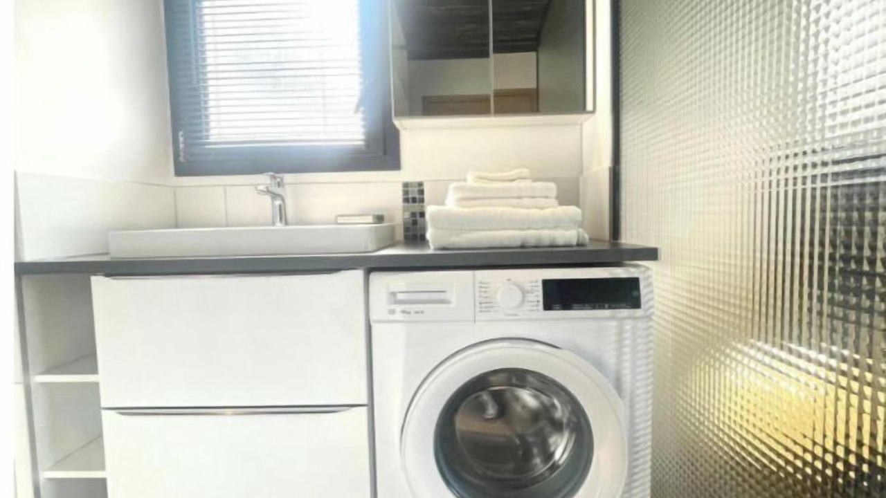 Photo of Others in Ners