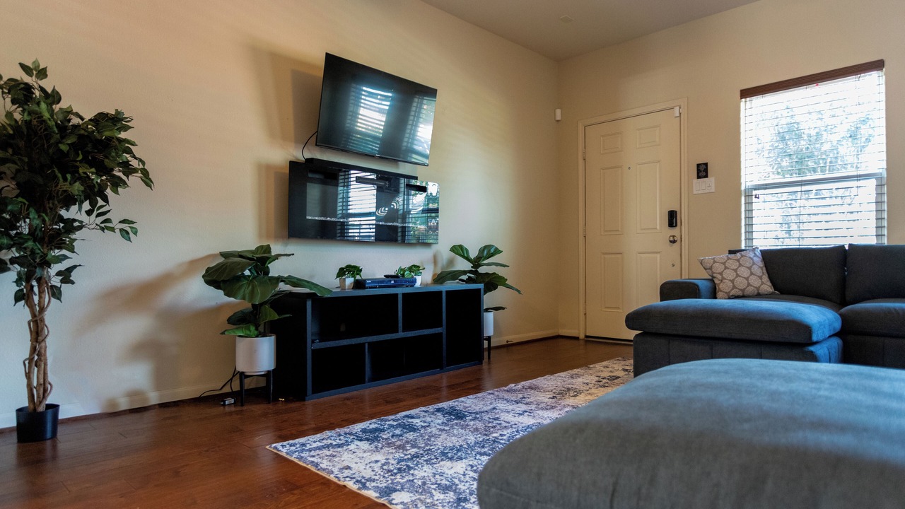 Photo of Livingroom in Garden Oaks