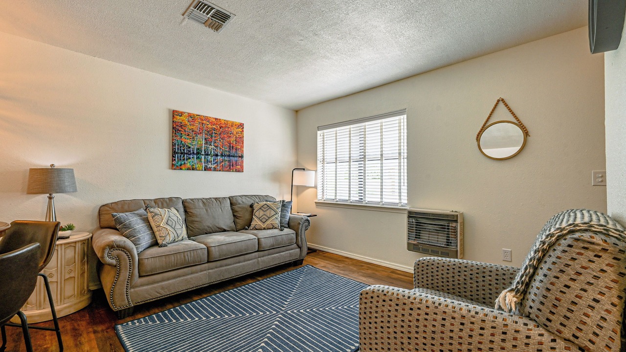 Photo of Livingroom in Broken Bow