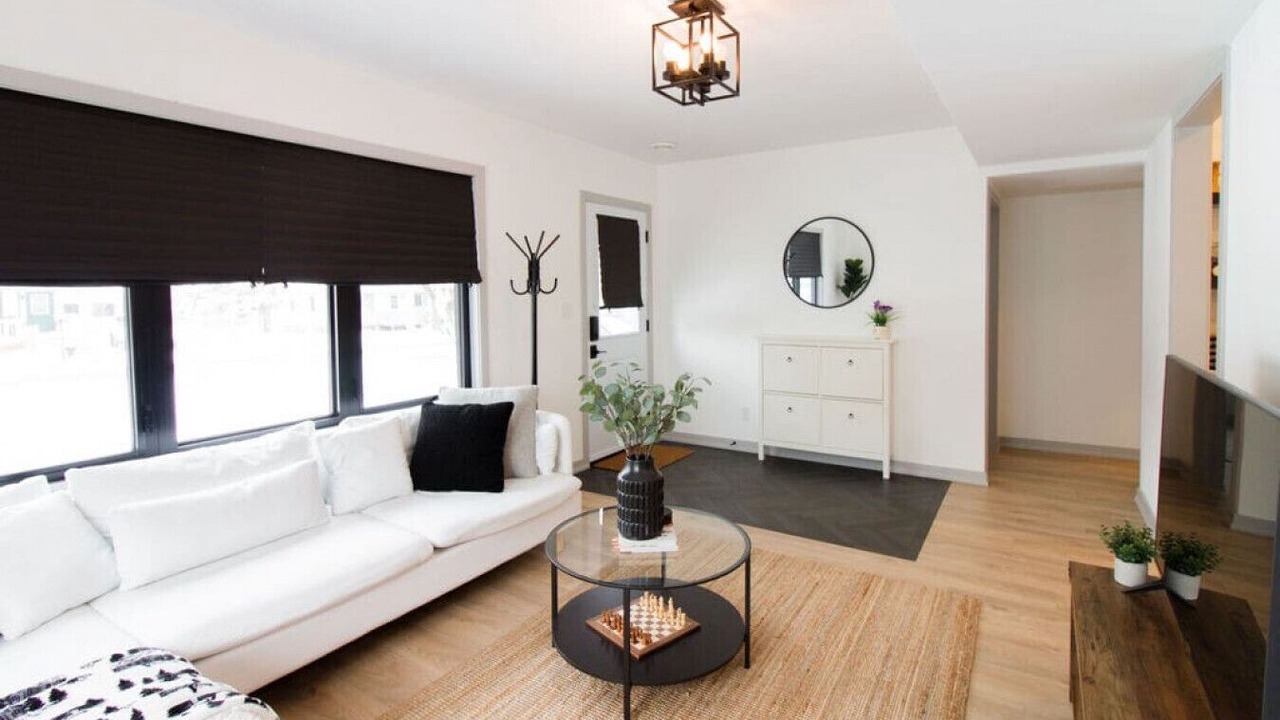 Photo of Livingroom in Prince Edward