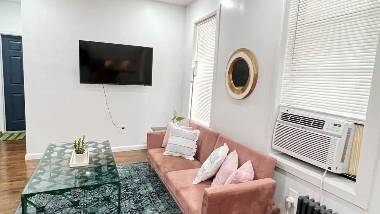 Photo of Livingroom in Inwood