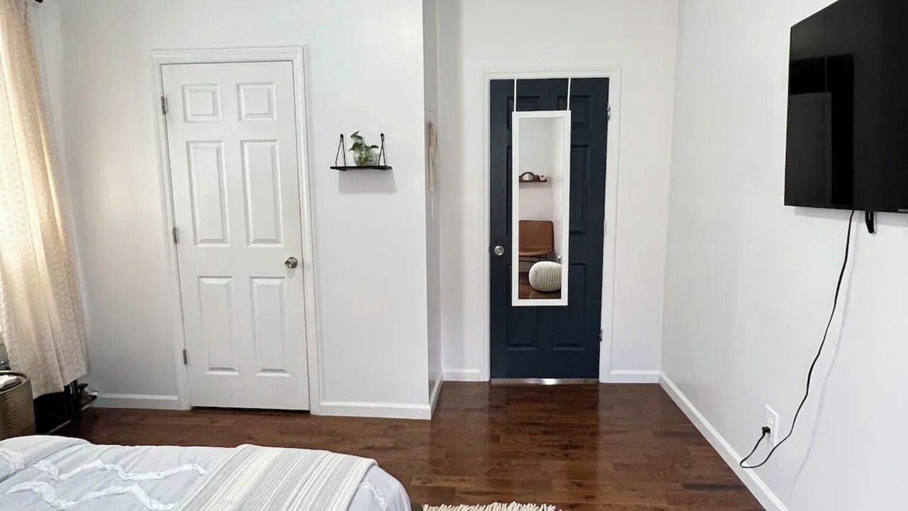 Photo of Bedroom in Inwood