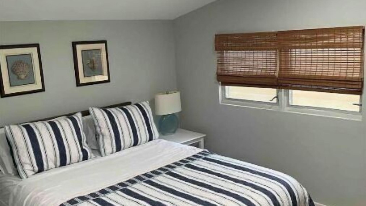 Photo of Bedroom in Baiting Hollow