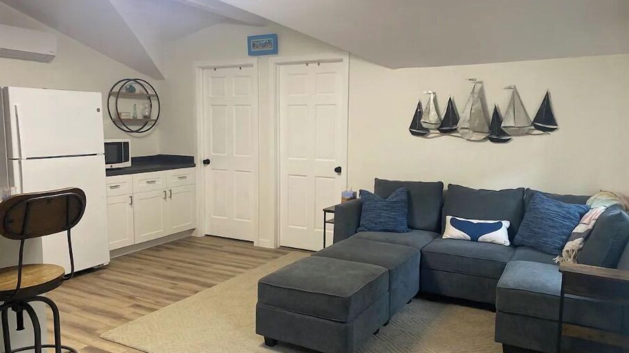 Photo of Livingroom in Baiting Hollow