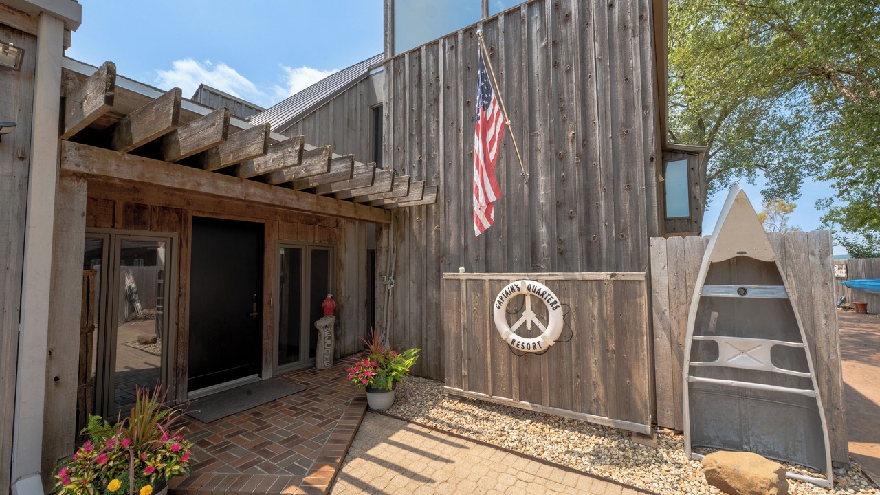 Photo of Outdoor in Sunnyland