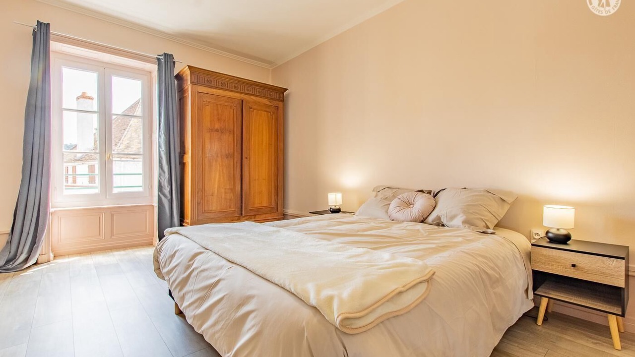 Photo of Bedroom in Joncy