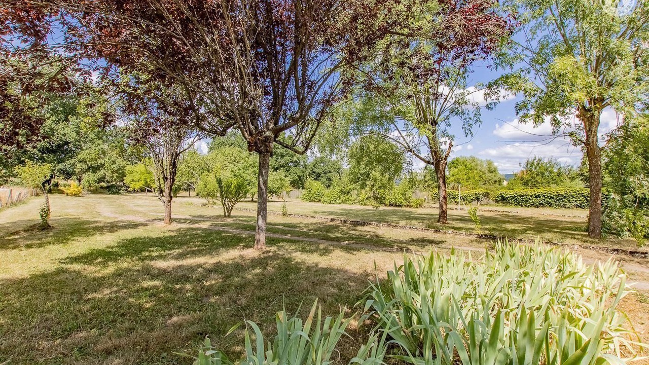 Photo of Outdoor in Joncy