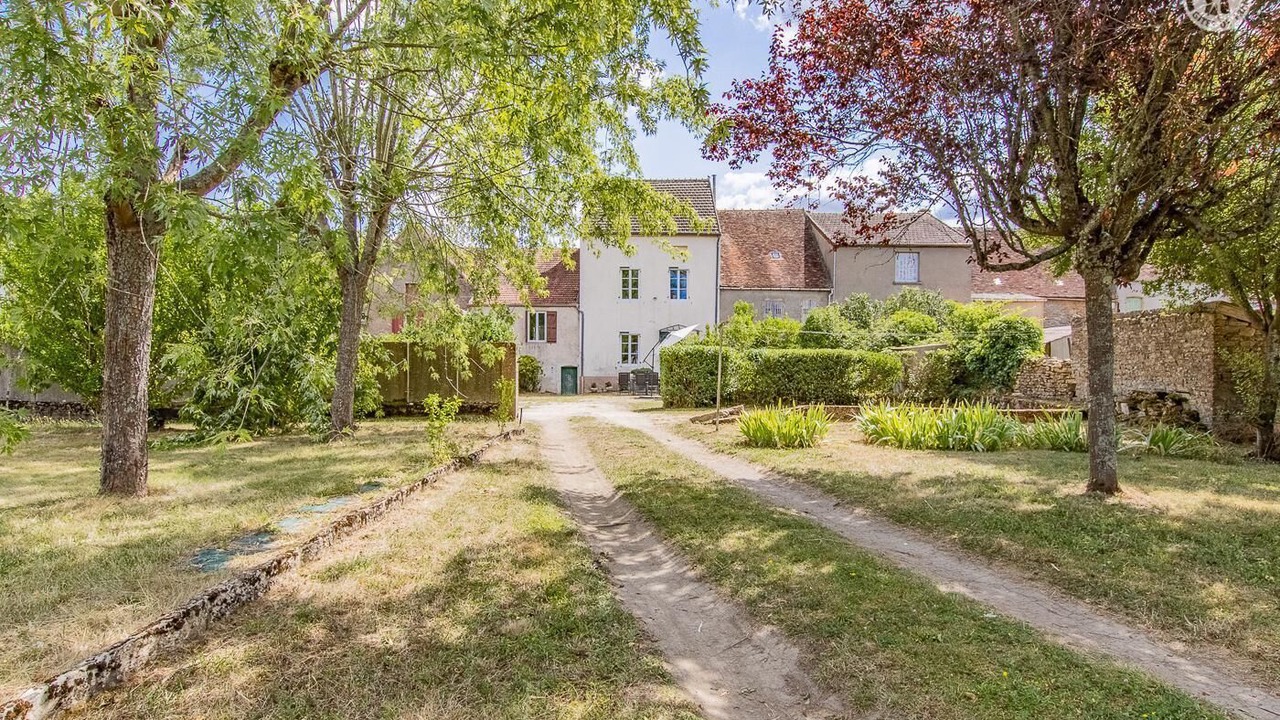 Photo of Outdoor in Joncy