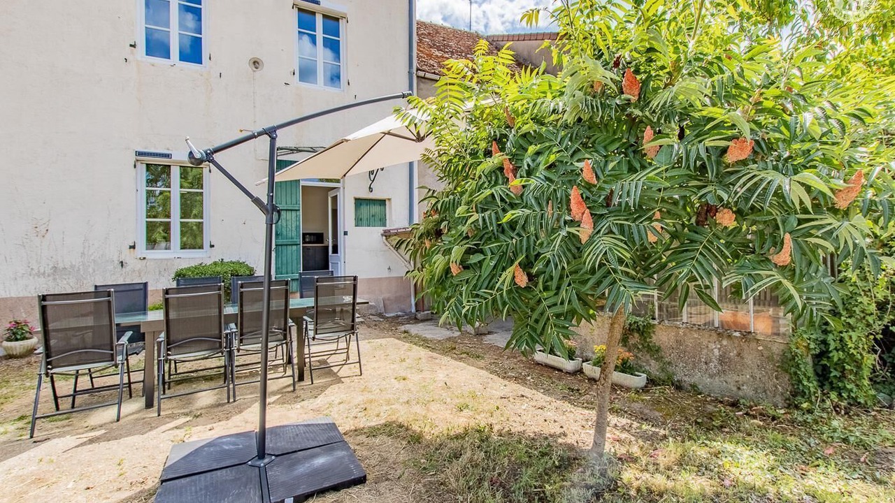 Photo of Outdoor in Joncy