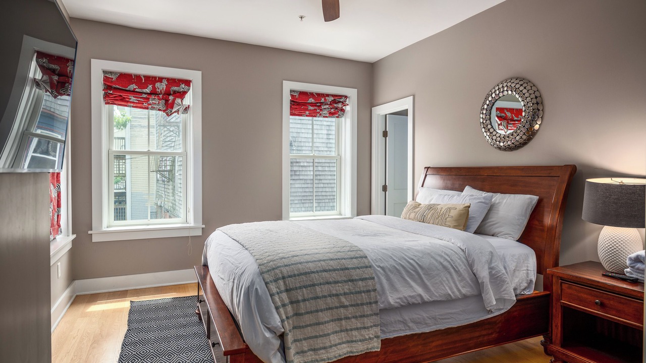 Photo of Bedroom in Yachting Village