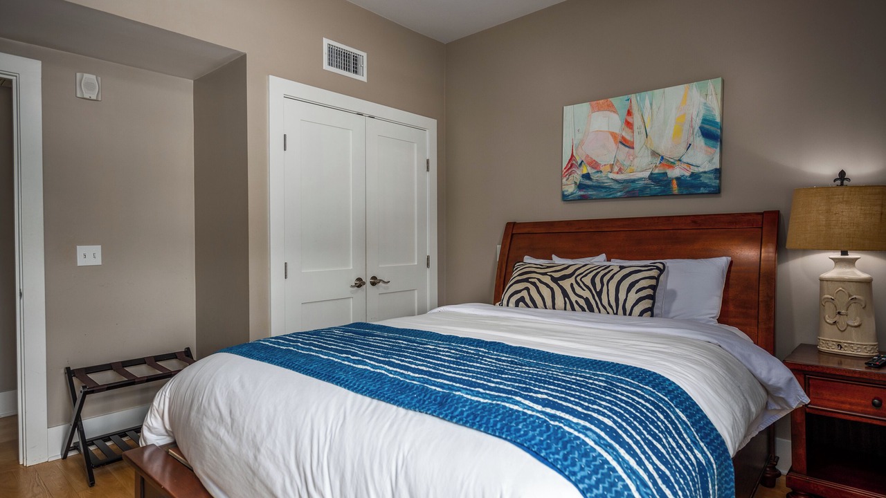 Photo of Bedroom in Yachting Village